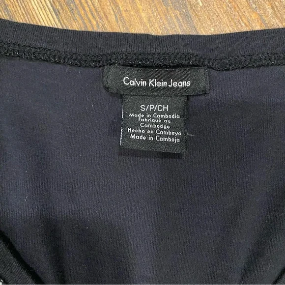 Calvin Klein Jeans Graphic T-shirt - Picture 3 of 4